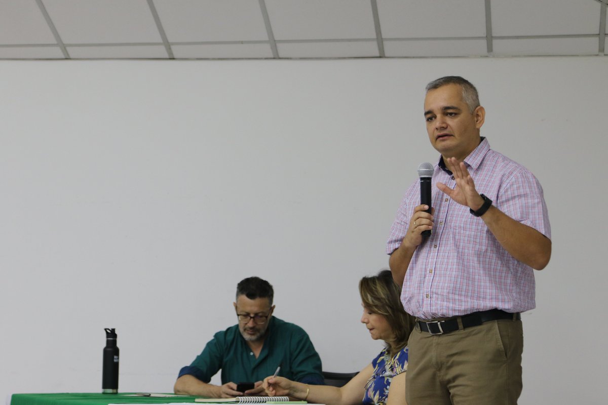 CAMHUILA tweet media