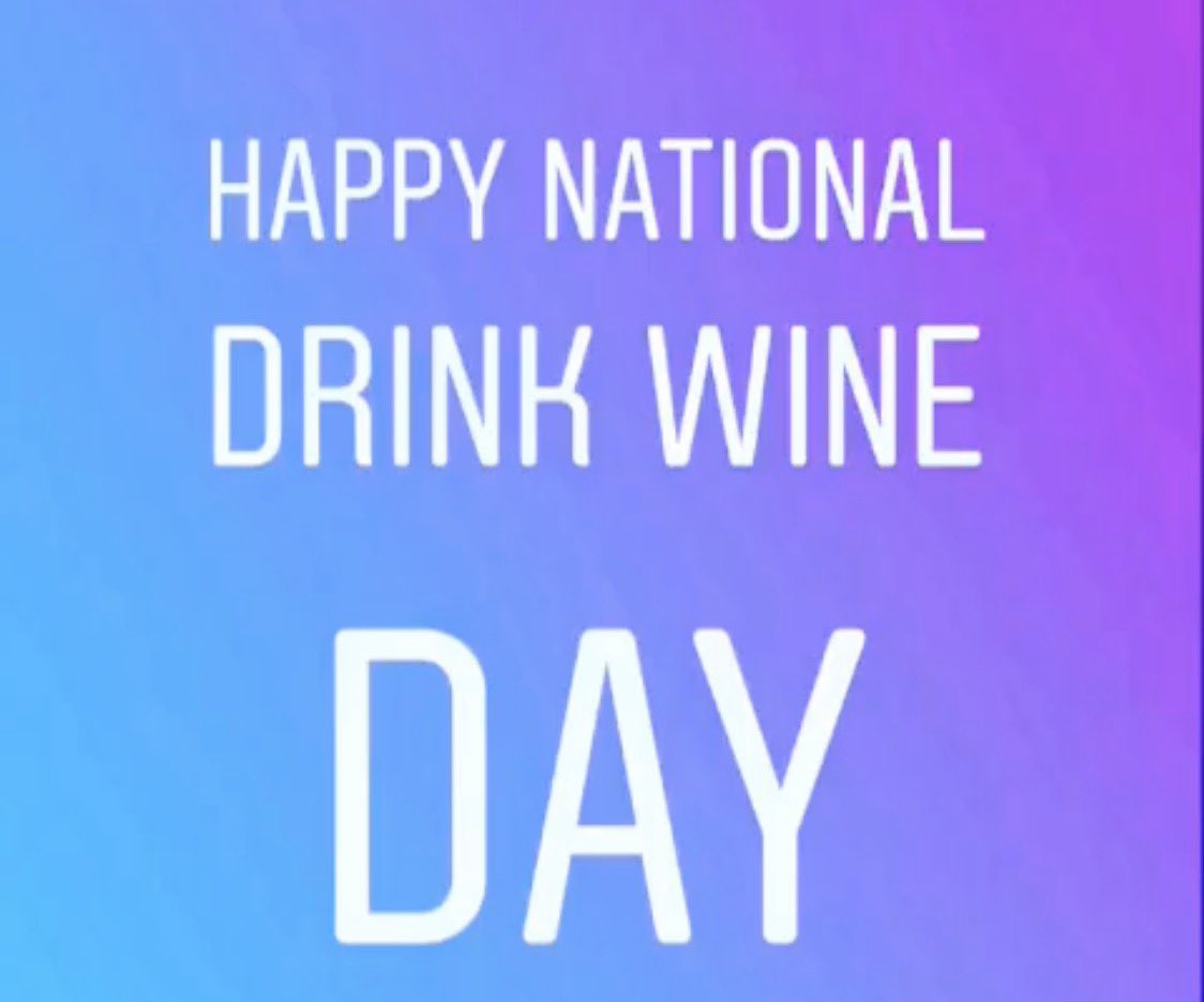MsEmHenry's tweet image. 🌧 or ☀️ Iam here for 🍷 #HappyNationalDrinkWineDay sharing some of my favorite wine memories