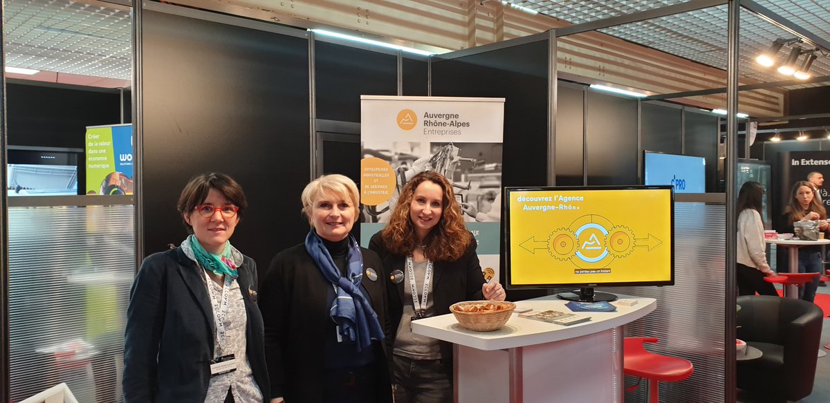 DromArdecheARAE's tweet photo. #RSD3 - Nous y sommes ! #RIST, #SEPAG - #DromeDigitalDays ! Des solutions d’accompagnement et de financement de vos projets d’évolution vers l’Industrie du Futur 4.0 existent ! Venez nous rencontrer !
#RealiteVirtuelle #FabAdd #Robotisation https://t.co/rHU2LXbjbT