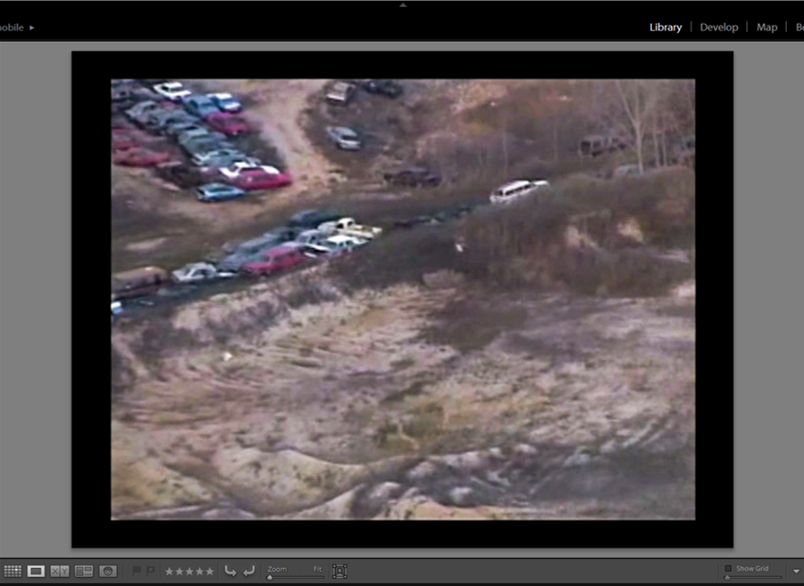 39Magilla's tweet photo. @MysticJynx @Kollibears One Frame from the November 4th Flyover Footage seems to show the RAV4 and the Red Jeep Wagoneer. Not enough for a search warrant, but enough to know it was there. #makingamurderer https://t.co/2RU7gqYP50