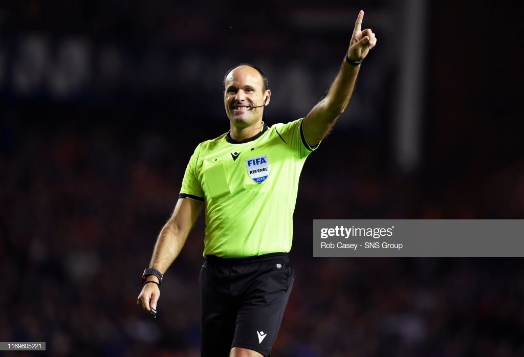 sr_ansetzungen's tweet photo. Di. 18.02.2020 | #UCL
Borussia Dortmund 🇩🇪 - Paris Saint-Germain 🇨🇵
SR: Antonio Mateu #Lahoz 🇪🇦
SRA: Pau #Devis 🇪🇦
SRA: Roberto #DelPalomar 🇪🇦 
4O: José Munuera #Montero 🇪🇦
VA: Alejandro Hernández #Hernández 🇪🇦
AVA: Ricardo #Bengoetxea 🇪🇦
#BVBPSG https://t.co/fuIFZWbpFv