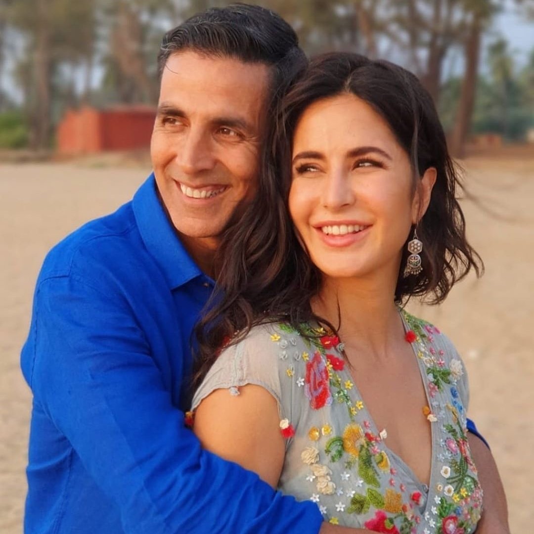 AhmedabadAkkian's tweet photo. The most adorable on and off screen jodi in Bollywood. No one can beat them. Both of them complement each other extremely well. Can wait for #Sooryavanshi and expecting one more movie of them. @akshaykumar @RSPicturez #KatrinaKaif @ajaydevgn @RanveerOfficial @karanjohar https://t.co/sSRVAmTSce