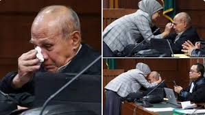 do_ra_dong's tweet photo. Untuk sobat doradong semua, kami meminta kesediaan sobat semua untuk menaikkan tagar 

#BebaskanKivlanZen 

Gunakan jempolmu demi tegaknya keadilan dinegeri ini

Hukum tidak boleh dikangkangi dan diorder dari istana

Jangan biarkan Kivlan Zen sendirian!!

-doradong- https://t.co/mHV99MLd4I