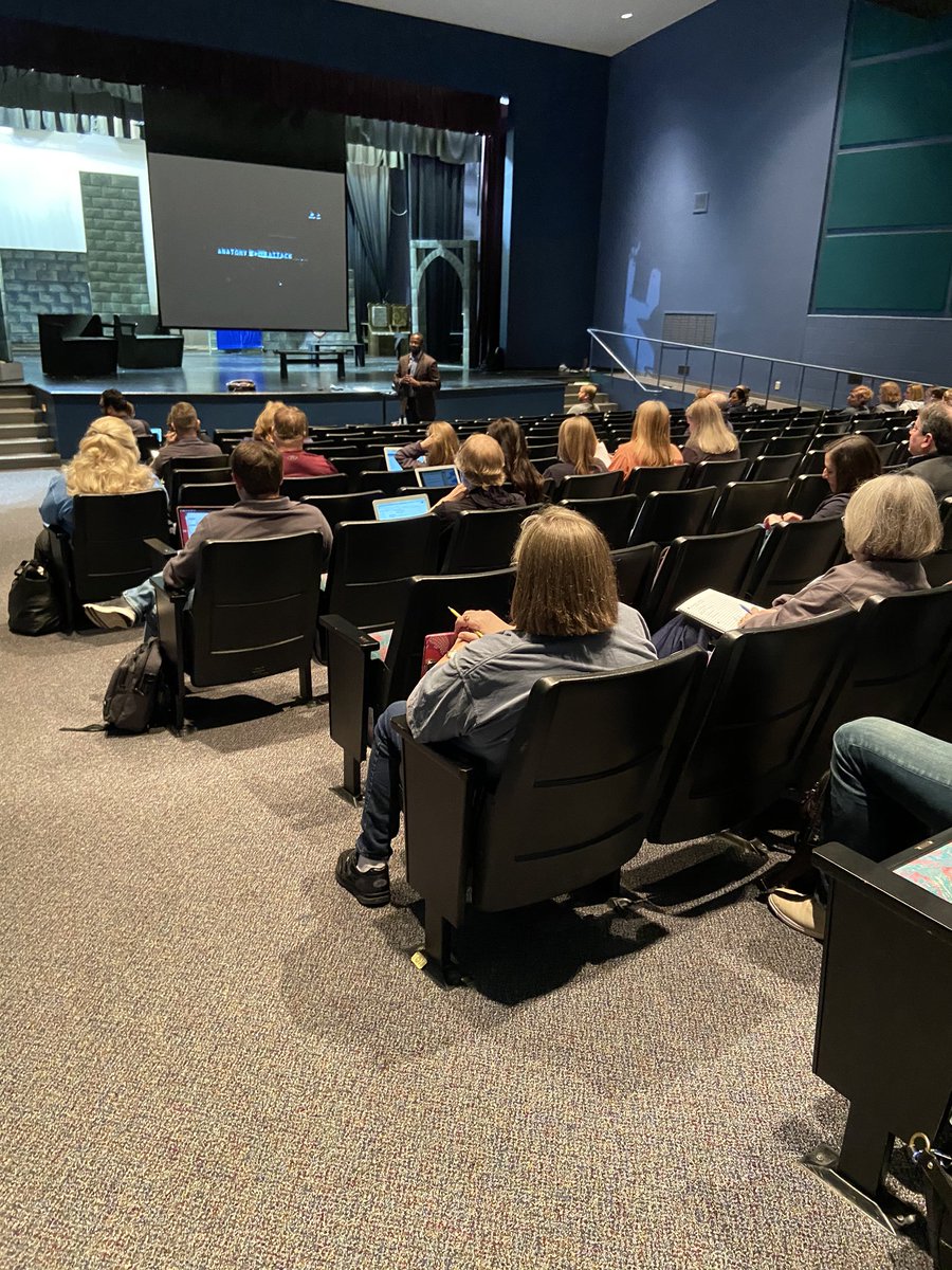 WhcookWhitney's tweet photo. Learning all about cyber security! #HCSLTI https://t.co/CN9eCBKbnN