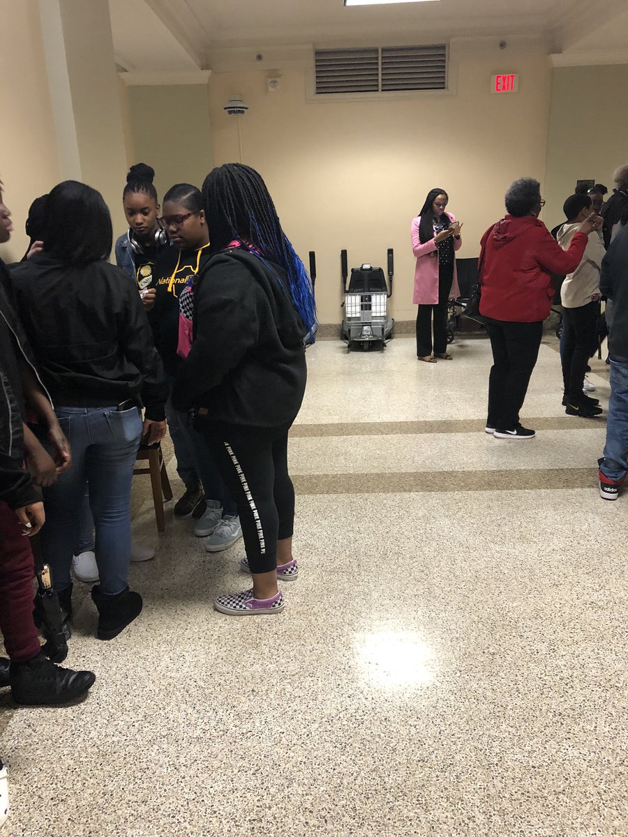 CCMSBeta1's tweet photo. Camp Creek Jr. BETA at the State Capital @CampCreekMiddle @JarvisAdamsEdu https://t.co/ZMs4LYsh2M