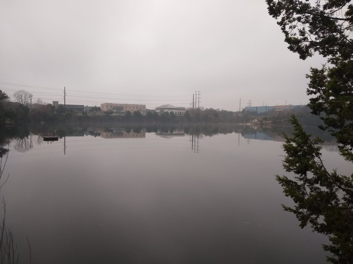 3_laps's tweet photo. A slightly Scottish morning on the trail. Except 20 degrees warmer... https://t.co/RGekZXX01e
