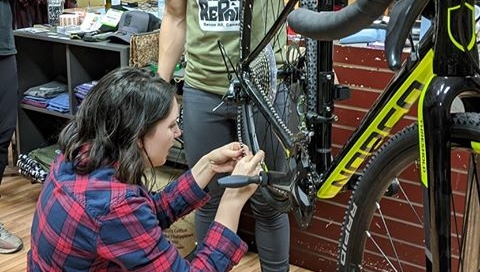 "Do I have to take Wenches level 1 to take Wenches level 2?" 

The answer is no, but hit the link for event page and check out our level 2 prerequisites. 

events.com/r/en_US/regist…

#girlswhowrench #wencheswithwrenchesandwine #girslwhoshred #bikelove #biketownAB #shifthappens