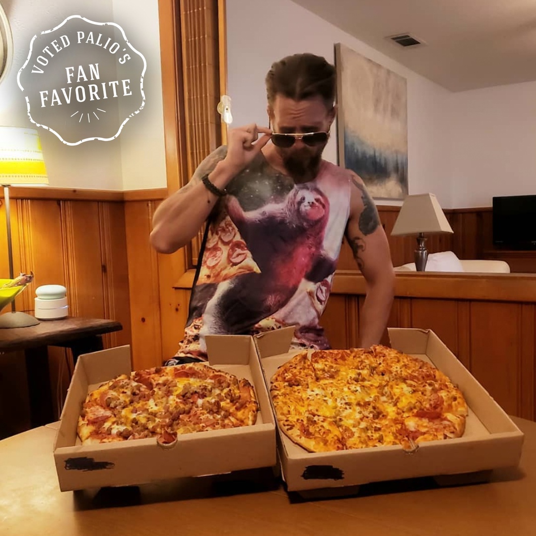 PaliosPlano's tweet photo. Now, this dude is just too cool for school! 😎 We are living for this photo!

This image that was shared by this week's FAN FAVORITE - @texasmindbodyandspirit!!! 😄 

If you want to be our fan favorite, post a pic of Palio's Pizza and be sure to tag us! #PaliosPizza https://t.co/41sJeWfLnc
