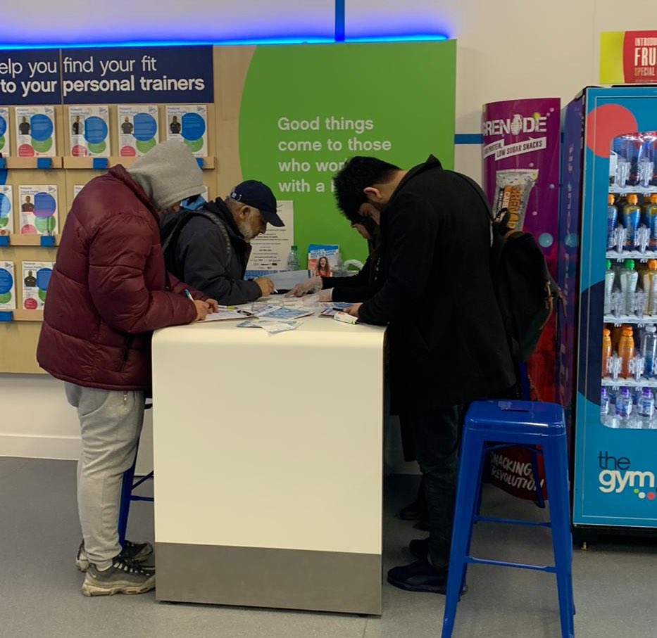 ComResearchSafh's tweet photo. #eastlondongenesandhealth 
At today’s session at @PureGym in Walthamstow. #community #research #engagement @EastLondonGenes @SAfHUk https://t.co/HwD9L227rn