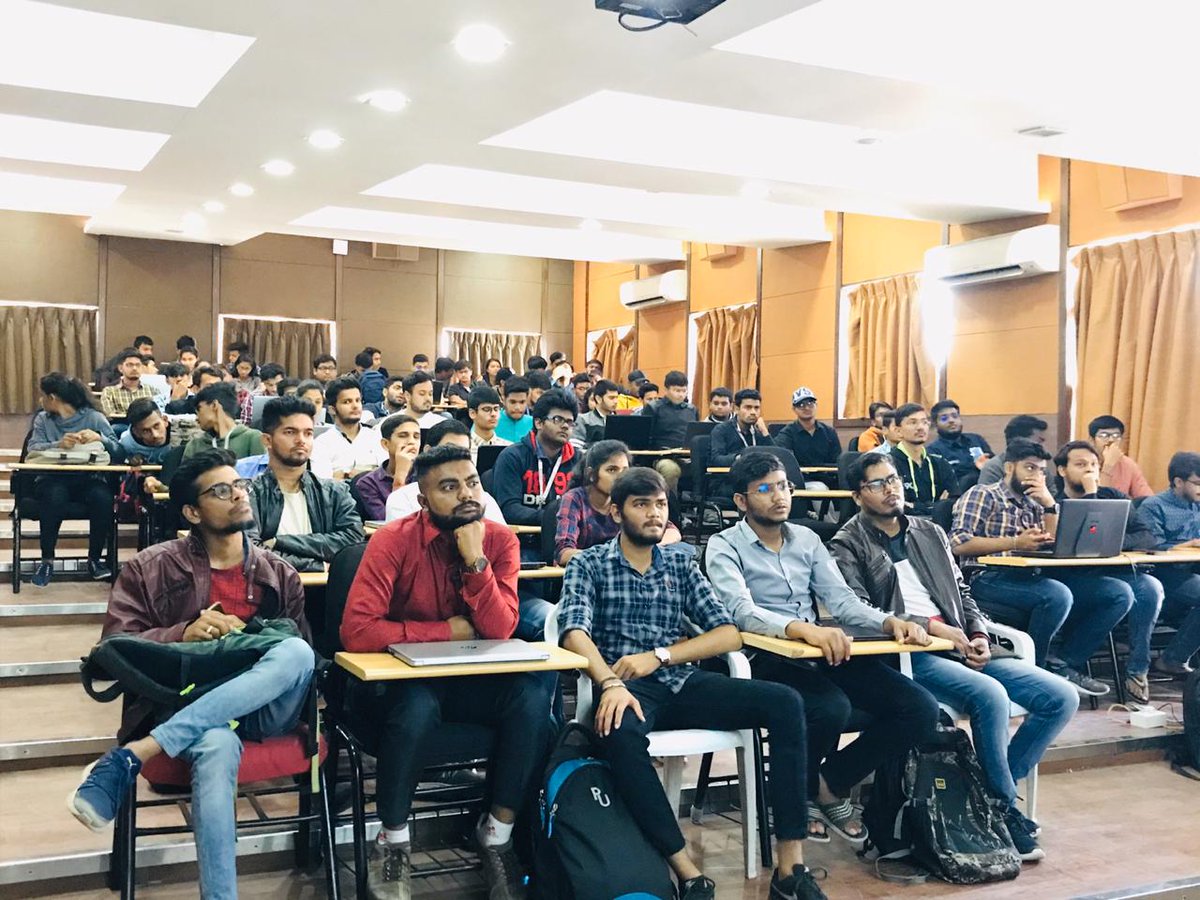 Mozpu2's tweet photo. Recently MozPu organized a workshop on Internet Of Things(IOT). 
A huge Thanks to Dhruvik Patel founder of BrainBeans technolab for accepting invitation for this workshop. He started session by giving introduction to IOT and trends in IOT this days. https://t.co/XzcvcajvvI