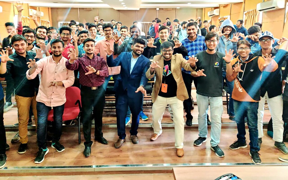 Mozpu2's tweet photo. Recently MozPu organized a workshop on Internet Of Things(IOT). 
A huge Thanks to Dhruvik Patel founder of BrainBeans technolab for accepting invitation for this workshop. He started session by giving introduction to IOT and trends in IOT this days. https://t.co/XzcvcajvvI