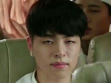 Kkojunhwoe's tweet photo. @jingoou @jjungkookm hp gua ngelag.. apakarna game cacing. what the zzz https://t.co/xRAQgBXQsW