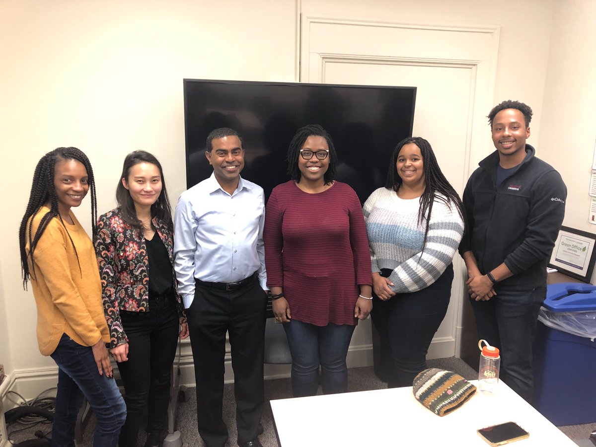 Members of TIILT attended a talk from <a href="/ThomasMPhilip/">Thomas M. Philip</a>'s talk: Learning as Entwined with Ideology! Thank you for coming to Northwestern to engage with us and other researchers #tiilt #mpescolloquium