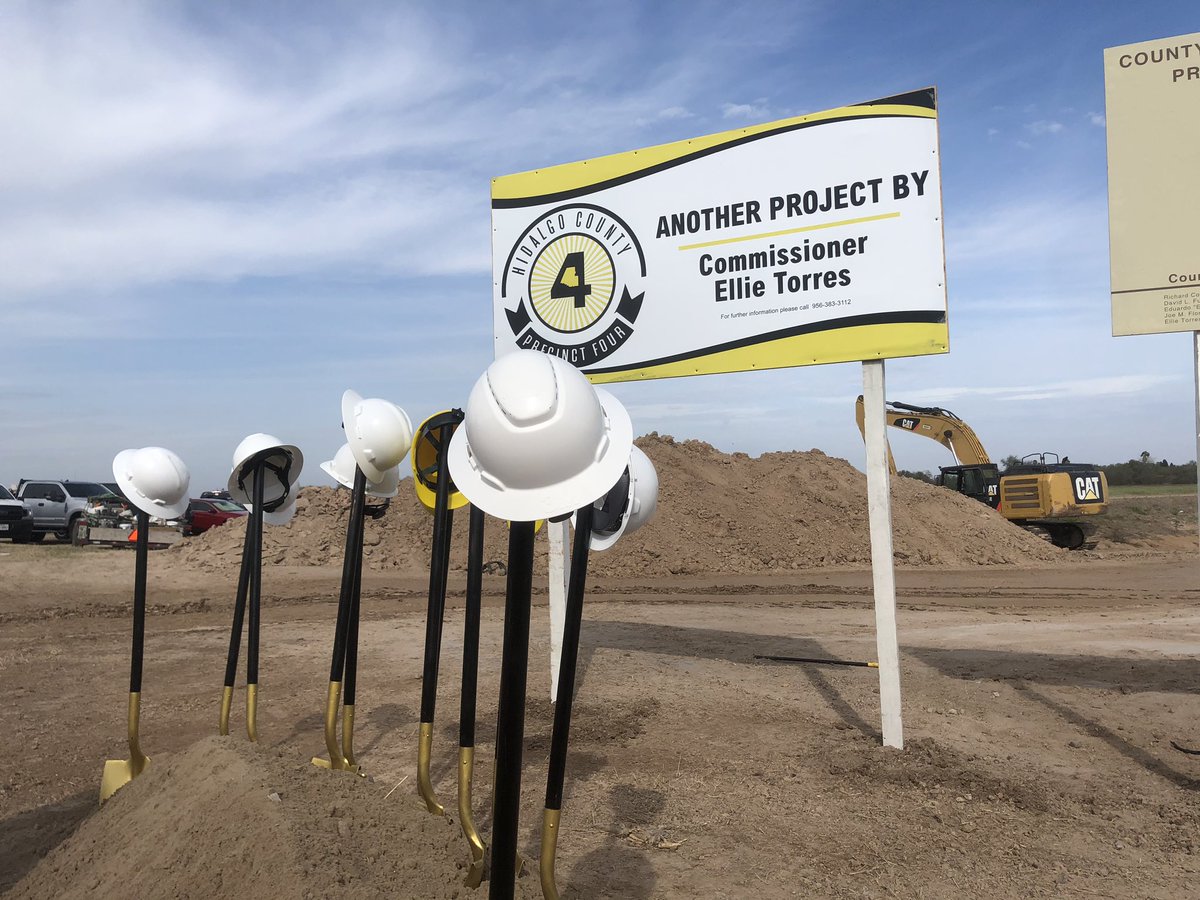 HidalgoCountyTX's tweet photo. New Drainage Improvement Project groundbreaking! The project is a collaboration between Precinct 4 and the Urban County Program. #CountyGovInAction https://t.co/RBlaLlpfs0
