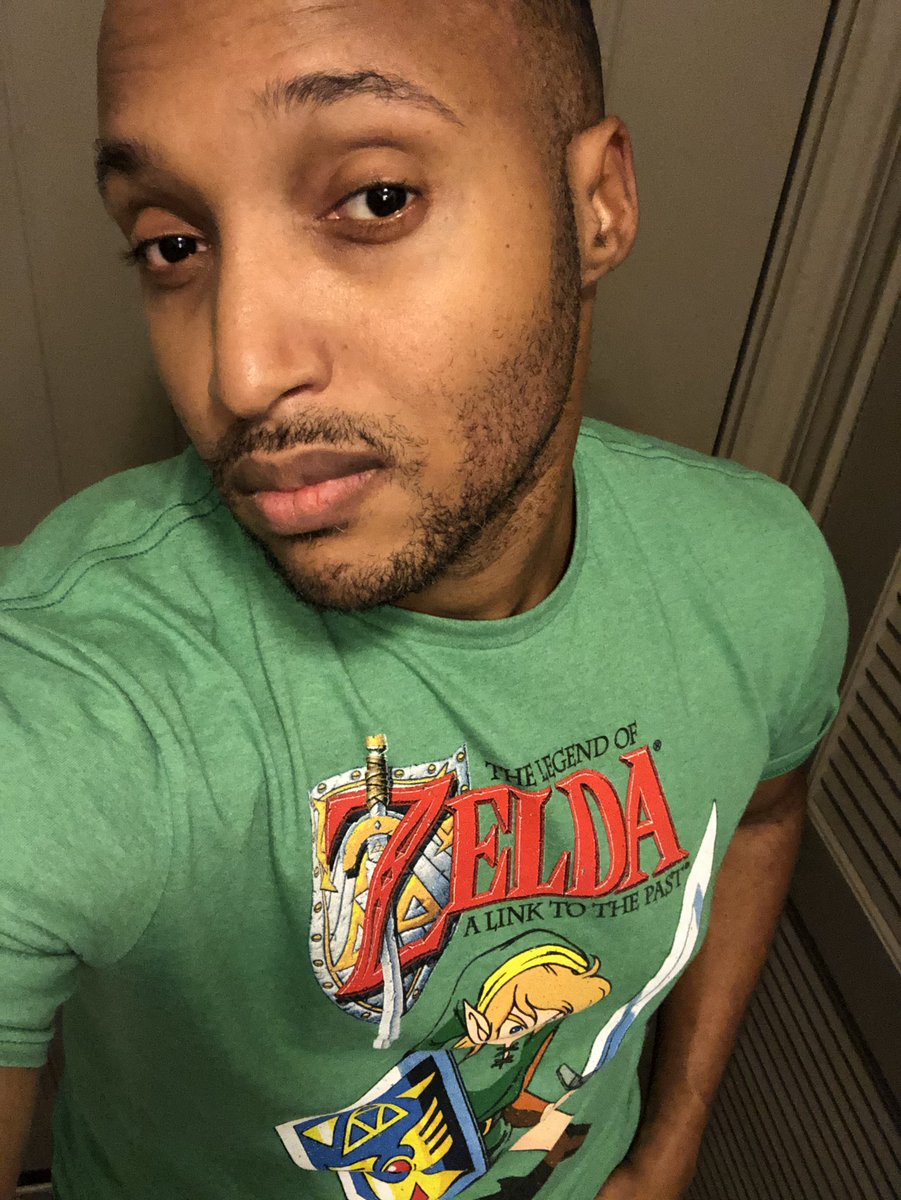 iAmRoyaltyX's tweet image. Loving my new Zelda tee! #nerdflow