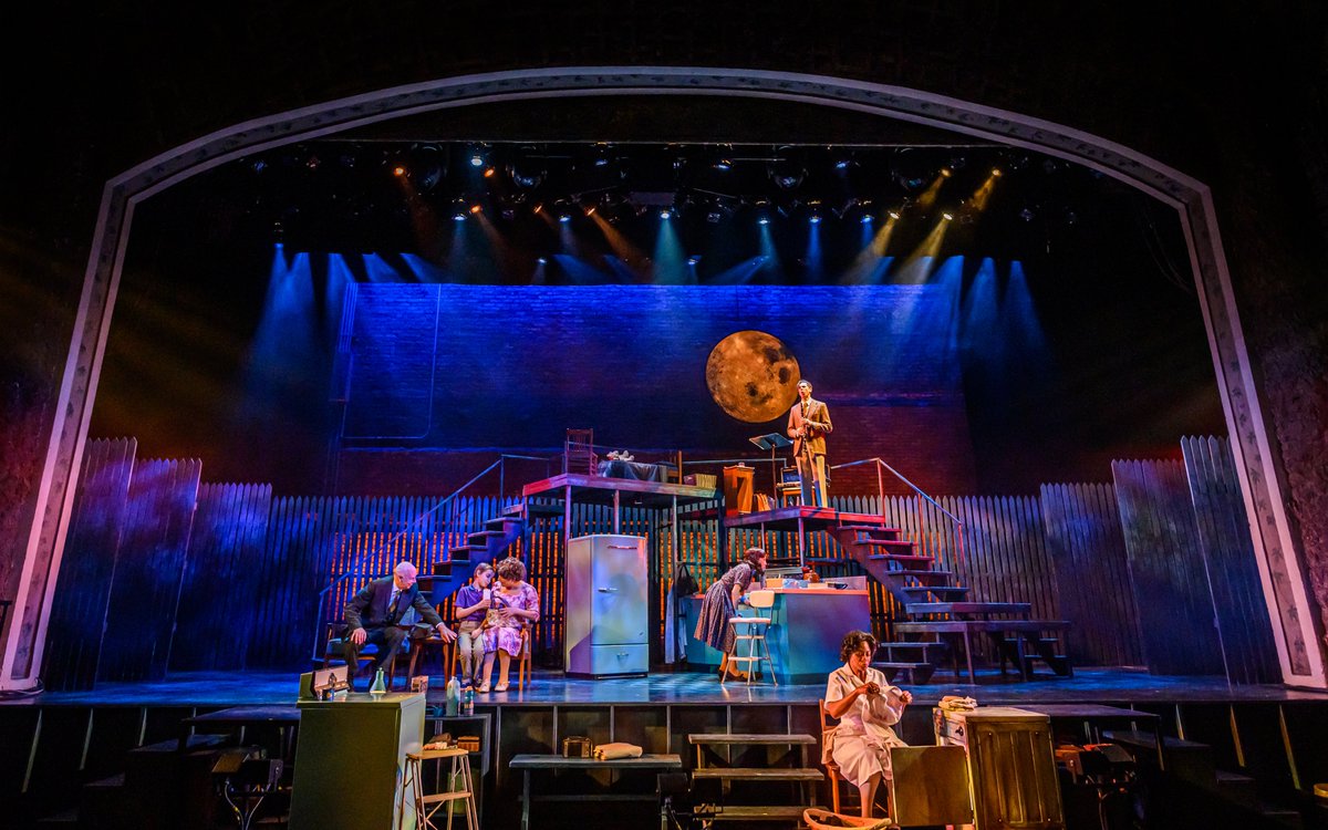 obsidiantheatre's tweet photo. We did it. This weekend we closed the largest production in Obsidian's 20-year history. What a journey it has been. Thank you to our theatre besties @MusicalStageCo and every single artist who had a hand in this show.  #CarolineTO See tweets below for full credits! https://t.co/vXsqQr2mK1