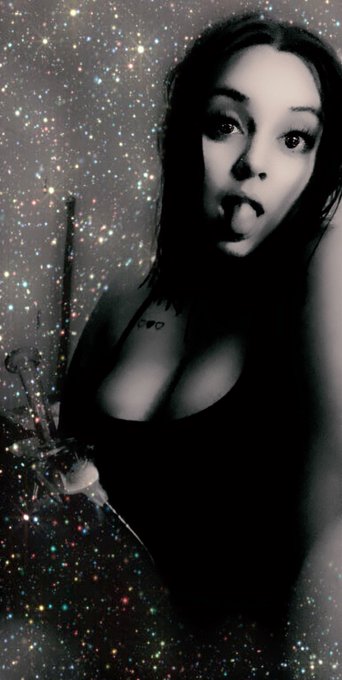 Official Content Creator - ✨Sparkle Puffs💨's pics and videos Hub 4K - Fresh Content - EREiReqVAAETJ K jpg:small