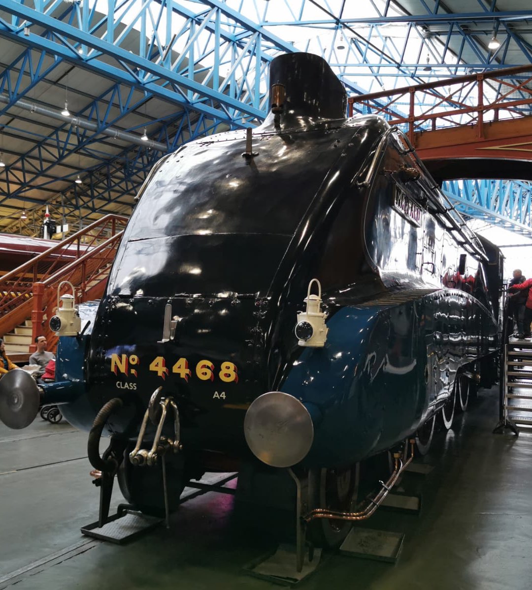 MD_Class1's tweet photo. Mrs Barrett has been on an adventure to see the Mallard today @railwaymuseum. The Mallard was built in Doncaster in 1938. On the 30th July 1938 this amazing train travelled a top speed of 126mph! #MDSTEM https://t.co/DIvFV4nd7r