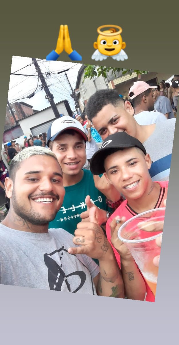 DodoFFC's tweet photo. Eu vi coroa de flores, partidas recentes
Futuros promissores acabarem de repente
Deixando a tristeza que paira entre a gente
Uns de maior idade e outros adolescente
Eu vi as lágrimas da mãe, as lágrima do pai
E a quebrada em peso chorar no enterro
Aí, fiel, descanse em paz, ♪ https://t.co/4DlBa5928J