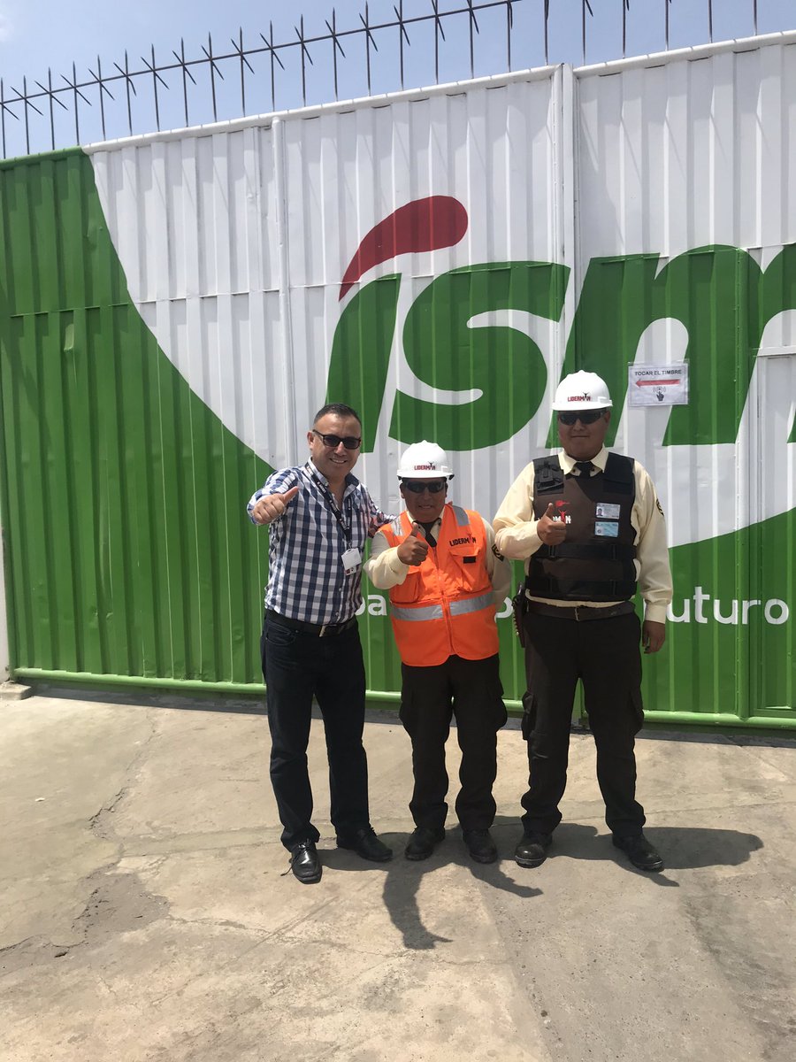 mloyola99's tweet photo. Recibiendo importante oportunidad de mejora en nuestros procesos por parte de nuestro cliente en Tacna. Muy contento con la visita y el respaldo que otorga @LidermanOficial a nuestro personal. @ClaudiaPuigC @Regionalsur1 @OBASA80 https://t.co/jtbh92XShk