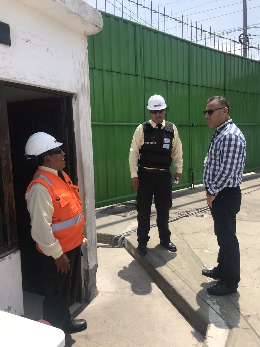 mloyola99's tweet photo. Recibiendo importante oportunidad de mejora en nuestros procesos por parte de nuestro cliente en Tacna. Muy contento con la visita y el respaldo que otorga @LidermanOficial a nuestro personal. @ClaudiaPuigC @Regionalsur1 @OBASA80 https://t.co/jtbh92XShk