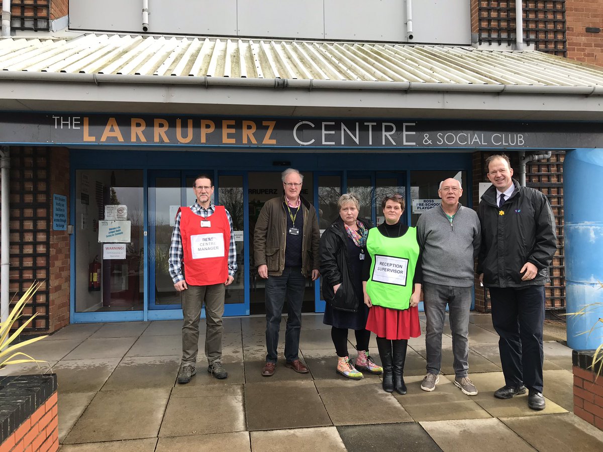 bbchw's tweet photo. 24 elderly residents have been evacuated from a care home in Whitchurch. They had to be helped out of first floor windows into boats. They’re being cared for at an emergency centre in Ross on Wye. @HWFireControl @HWFire @SARAbeachley @HfdsCouncil @WMerciaPolice https://t.co/T0i945ft69