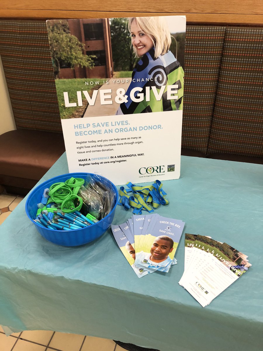 SnapUpj's tweet image. Stop by the student union this week to support our February table! Sign up to become an organ donor, &amp;amp; purchase a heart to support the American Heart Association for American Heart Month! ❤️💗 #CoreCollegeChallenge #CORE