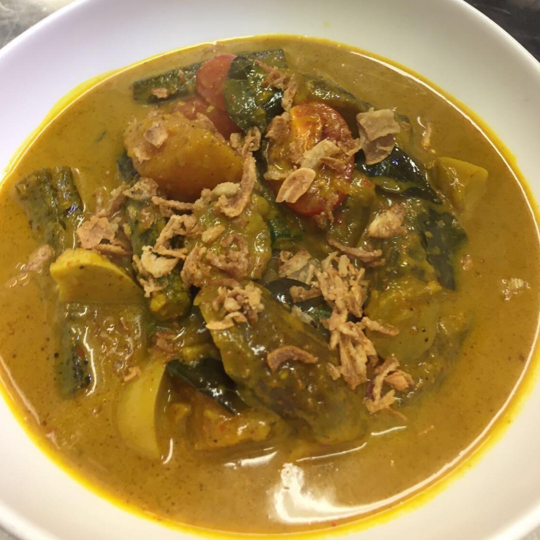 Have you discovered our vegetable curry yet? Just what you need to brighten up your day during this rainy wintertime. Join us at #GoVietSouthKensington.