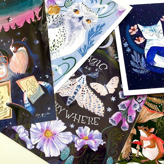 rae_ritchie1's tweet photo. Prints old and new available in my shop! See profile link to check it out! 
#illustration #jennifernelsonartists #artprints #raeritchie https://t.co/Gzxjt696Z9 https://t.co/EJMgeKinku