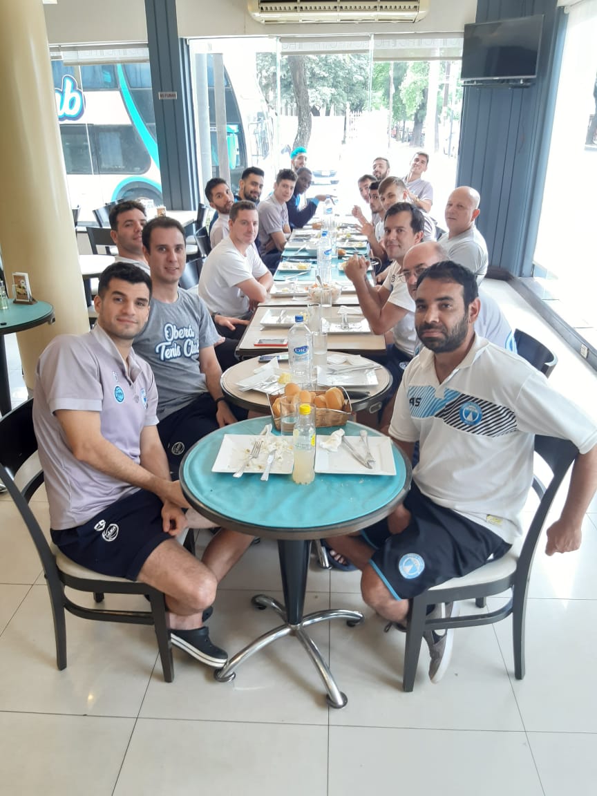 OberaTenisClub's tweet photo. #LigaArgentinaBancoComafi El celeste ya se encuentra en el hotel en Santiago del Estero, mañana visitaran a @IndeNuestroClub a partir de las 22 hs.
#VamosCelestes https://t.co/65CXelRNqe