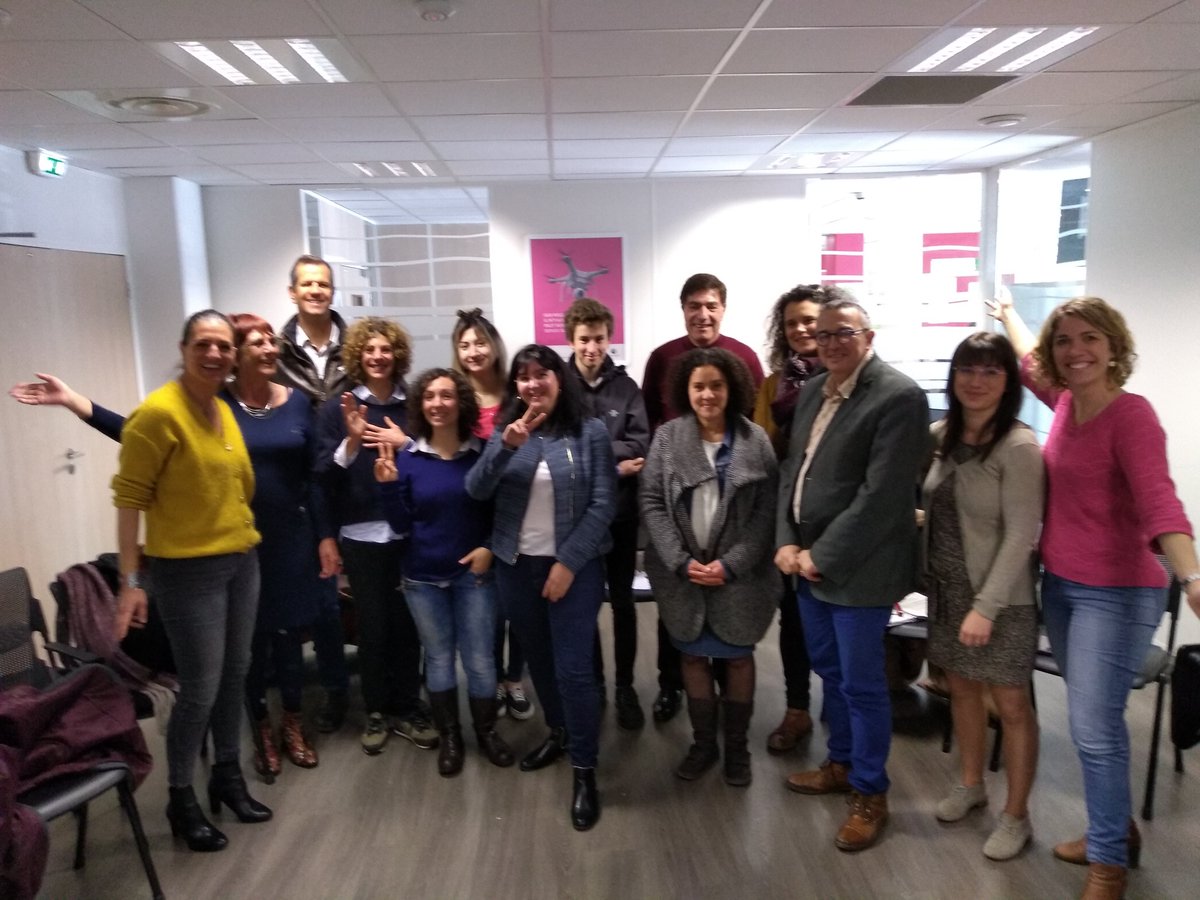DOMEX #serviceàlapersonne  Enthousiasme des 15 entreprises secteur marchand et non marchand  qui vont recruter en octobre  15 stagiaires qui auront bénéficié de la formation innovante de Pairform’hand #VersUnMétier #MonChoixPro  #collaboration L’humain au cœur du projet