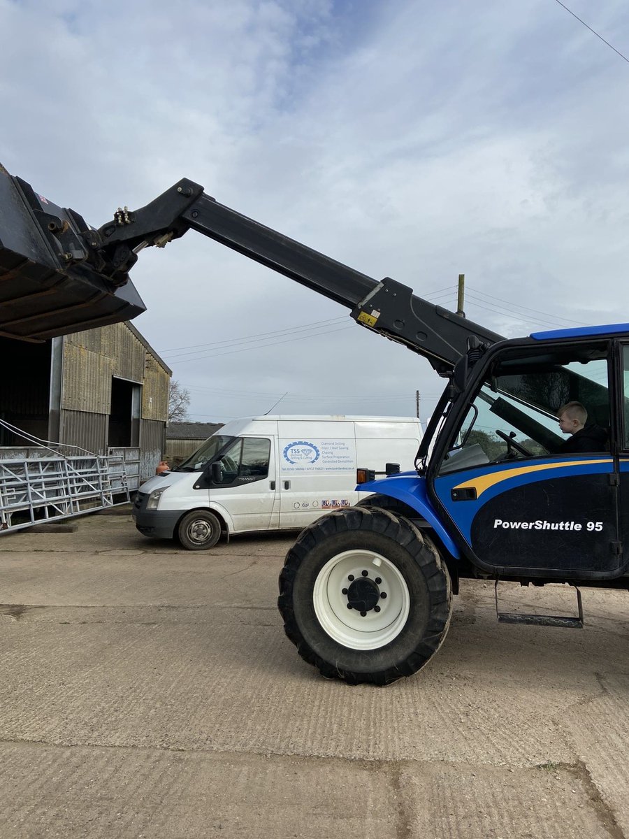 Even Lukas getting involved on site today bless him!