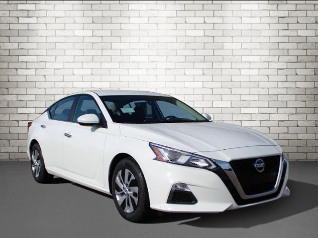 CantonNissan's tweet photo. Find the new ride you can’t stop thinking about in our inventory today! https://t.co/4LVmPAc6Ez https://t.co/o3jvW8ltDL