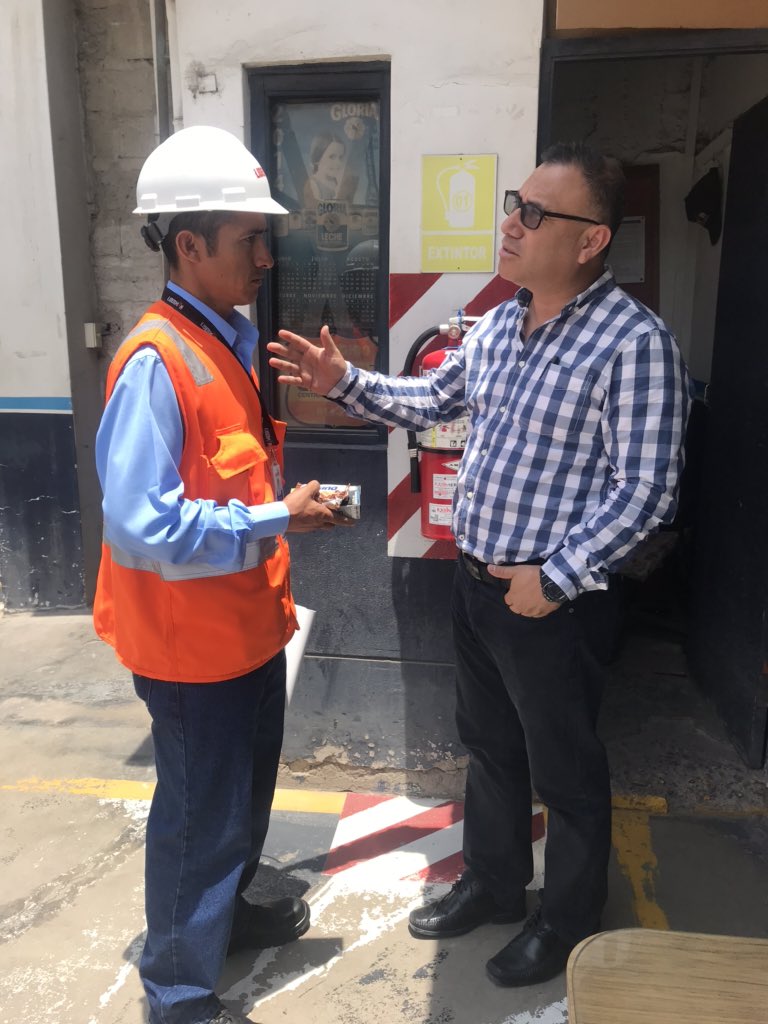 mloyola99's tweet photo. Seguimos con nuestras caminatas operativas, recibiendo oportunidades de mejoras y compartiendo con nuestros líderman tiempo en el desarrollo de sus funciones. @ClaudiaPuigC @LidermanOficial @Regionalsur1 @OBASA80 https://t.co/uc6n9gRoAM