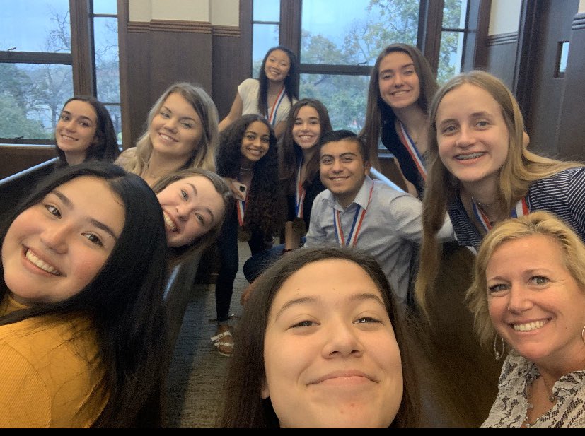 samuelclemensvb's tweet photo. Thank you to the Guadalupe County Commissioners Court for the official Proclamation celebrating our historic post-season run! @SamuelClemensHS @SCUCISD #GoBuffs https://t.co/dbjTs3tpyk