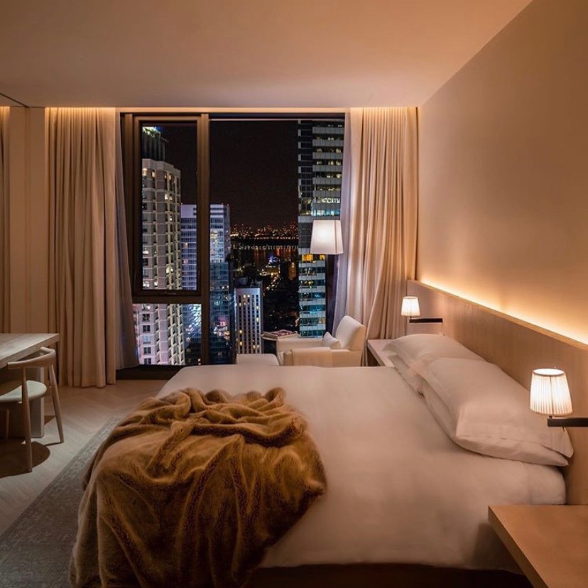 EDITION Times Square tweet media