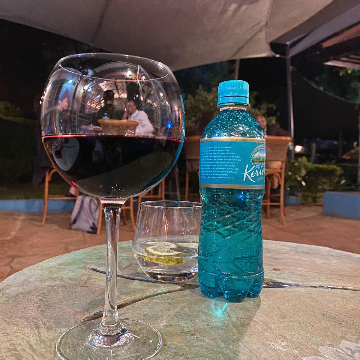 Celebrating the Global Wine Drinking Day with our red house wine! 
Santé!🍷
#winelovers #winetime #tuesdayvibes #wineinnairobi #globalwinedrinkingday #kilimanispots