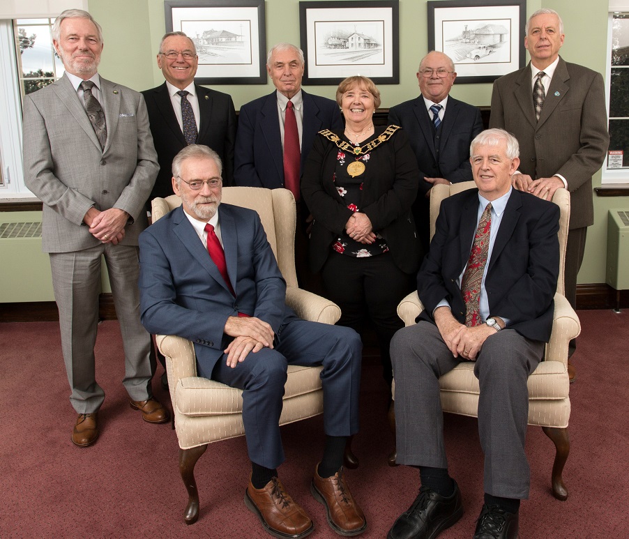 FrontenacCounty's tweet photo. The agenda for tomorrow's Frontenac County Council meeting (9:30 a.m.) is available online 👉 https://t.co/lKq3HwzdPo
If you can't be here in person you can follow along live on Twitter with hashtag #FrontCnl https://t.co/aYo5wgaTgz