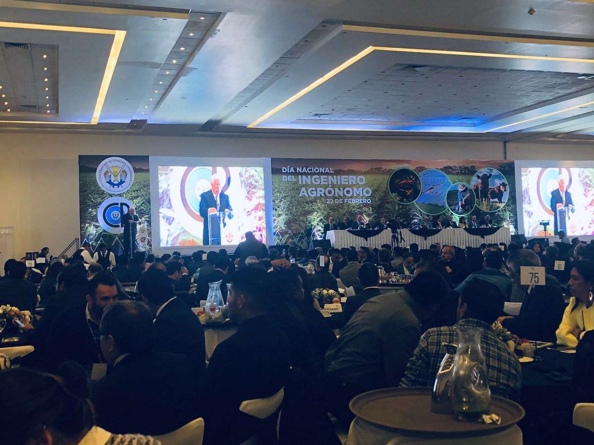 homeroblas's tweet photo. Después del mensaje del presidente @lopezobrador_ escuchamos al secretario @vmva1950 en la conmemoración del #DiadelAgrónomo https://t.co/ED9A3dxD45