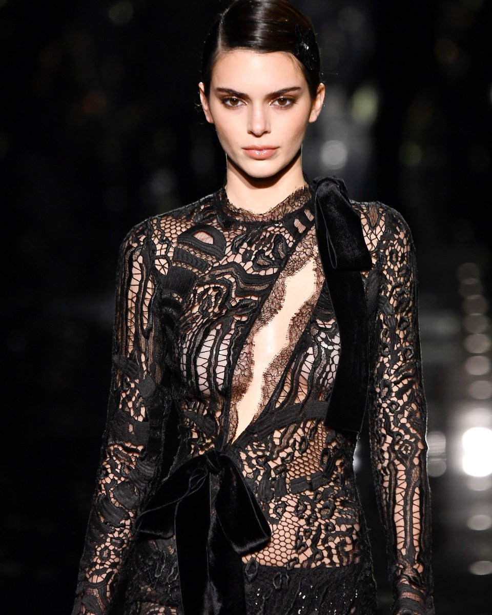 State of lace Kendall Jenner on the runway for #NYFW designer Tom Ford's  runway show in LA. Photo by Getty Images