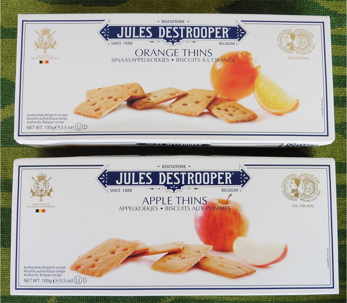 papillonmyosoti's tweet photo. Un petit creux ? Craquez pour ces biscuits #MadeinBelgique @DestrooperJules aux fruits.
#julesdestrooper #biscuits #belgique #madeinbelgium #gourmandise https://t.co/LzKDsqK5Ku