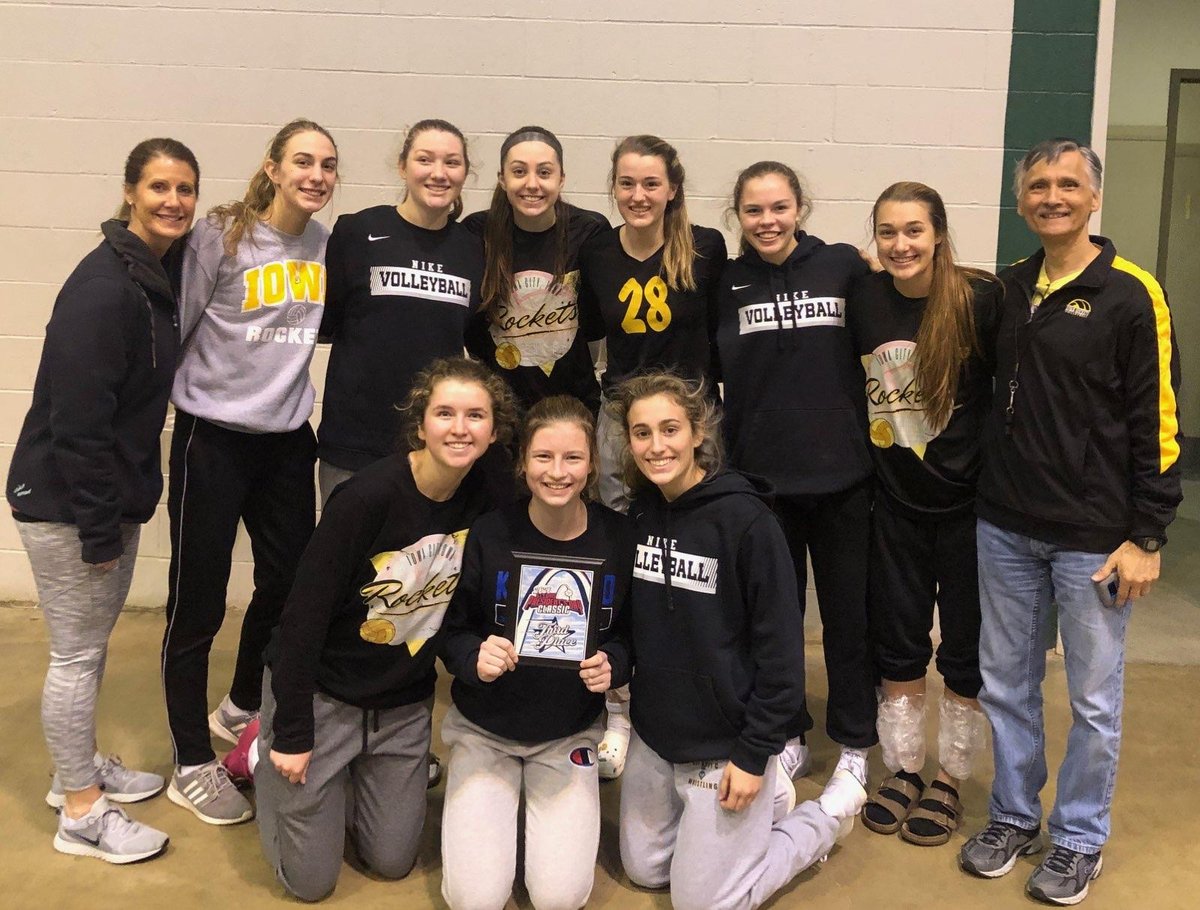 IowaRockets's tweet photo. 16R placed 3rd in Open at the Nike President's Day Classic in St. Louis this weekend 🎉
#iowarockets #classof2022 #16u https://t.co/gCELgBIizj