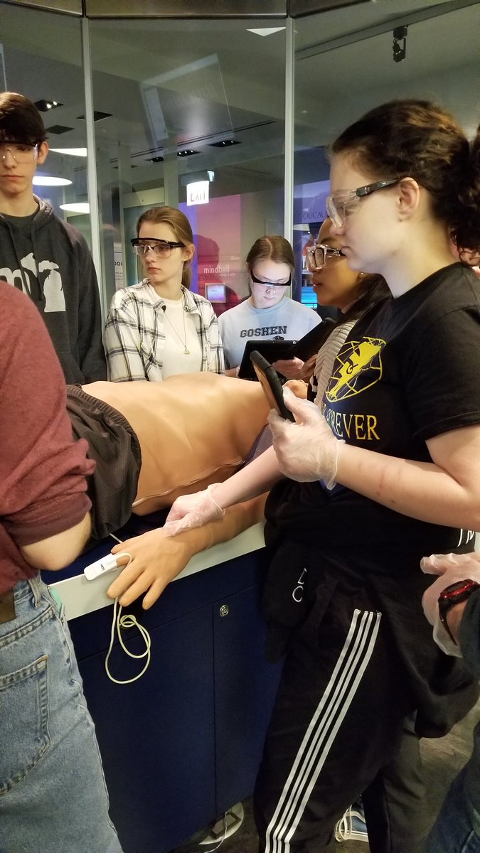 IbGoshen's tweet photo. GHS IB students made a correct diagnosis in the MedLab @msichicago! Harold has heart disease. https://t.co/XOxixMUQ3b