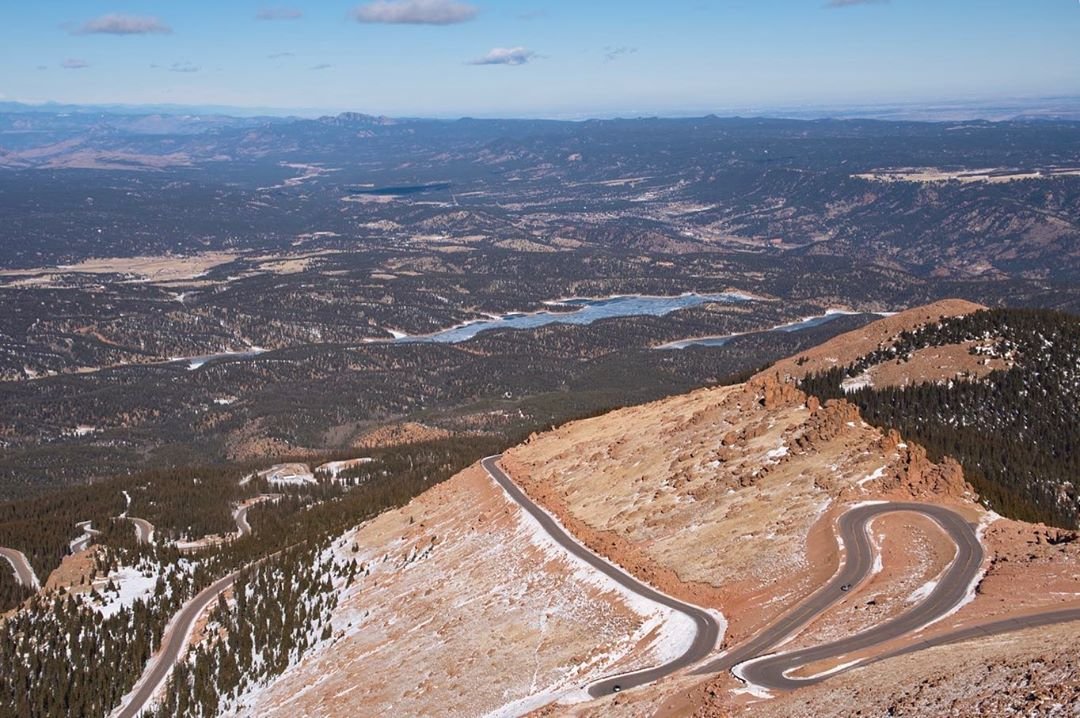 drivepikespeak's tweet photo. Valentine's Day may be over, but we can show our love for Pikes Peak all year long! Make a donation to one of the various amazing efforts currently happening on America's Mountain: https://t.co/c4YDFblUya
📷@gypsy_trotter
#pikespeak #americasmountain #entcreditunion #mymountain https://t.co/KoZM4bAvBB