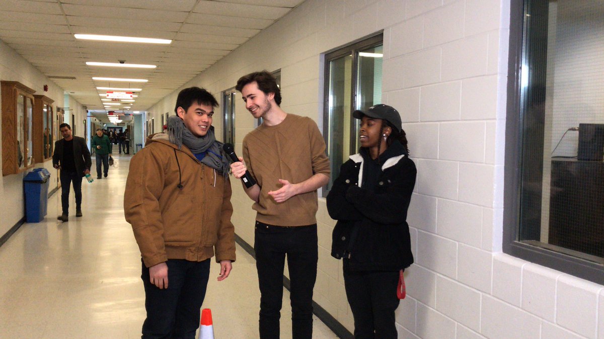 ConestogaTV's tweet photo. Out here doing some hallway interviews for the newest upcoming show Vibe Check🤙🏻 https://t.co/Hl4pL57RRV