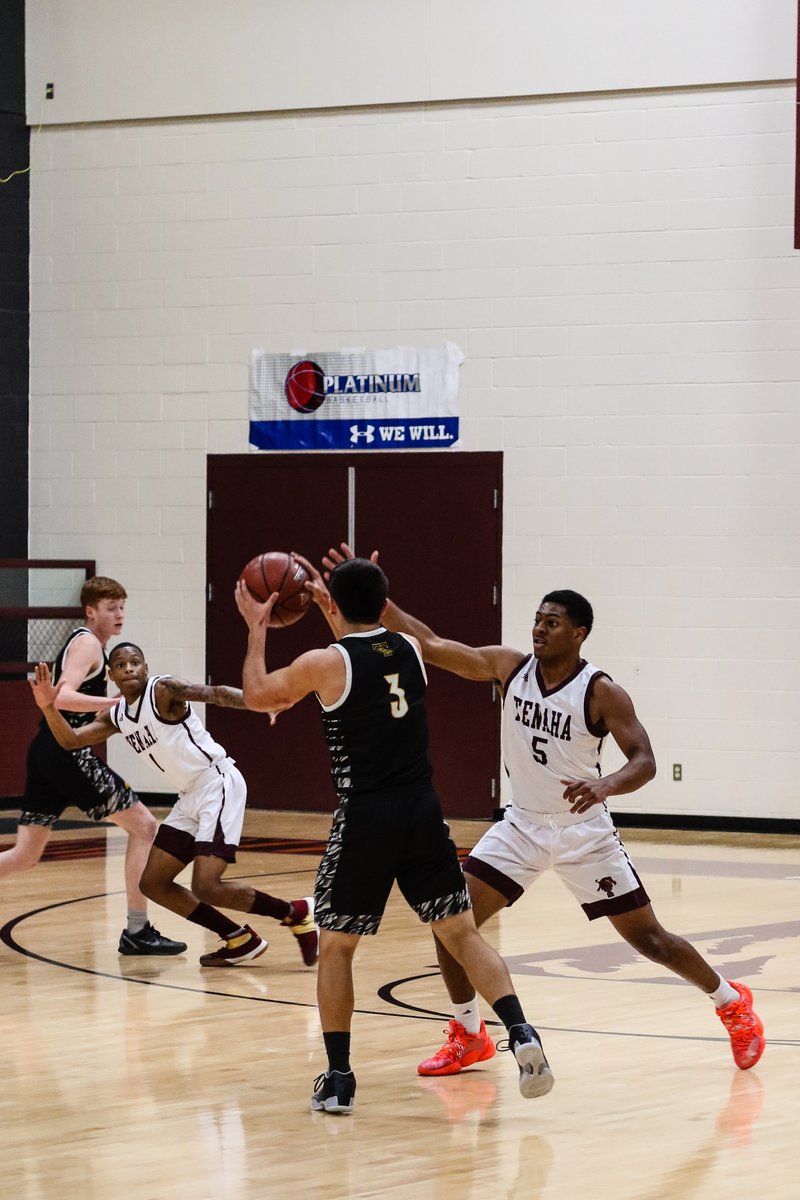Rtamplin2202's tweet photo. Last 2019*2020 home district basketball game for the Tenaha Tigers tonight at 6 p.m. at the SEC! Tigers, ALL I need is focus throughout the day and tonight ENERGY, EFFORT, and willingness to FIGHT for 4 quarters and the win will take care of itself! https://t.co/eBrOVefc43