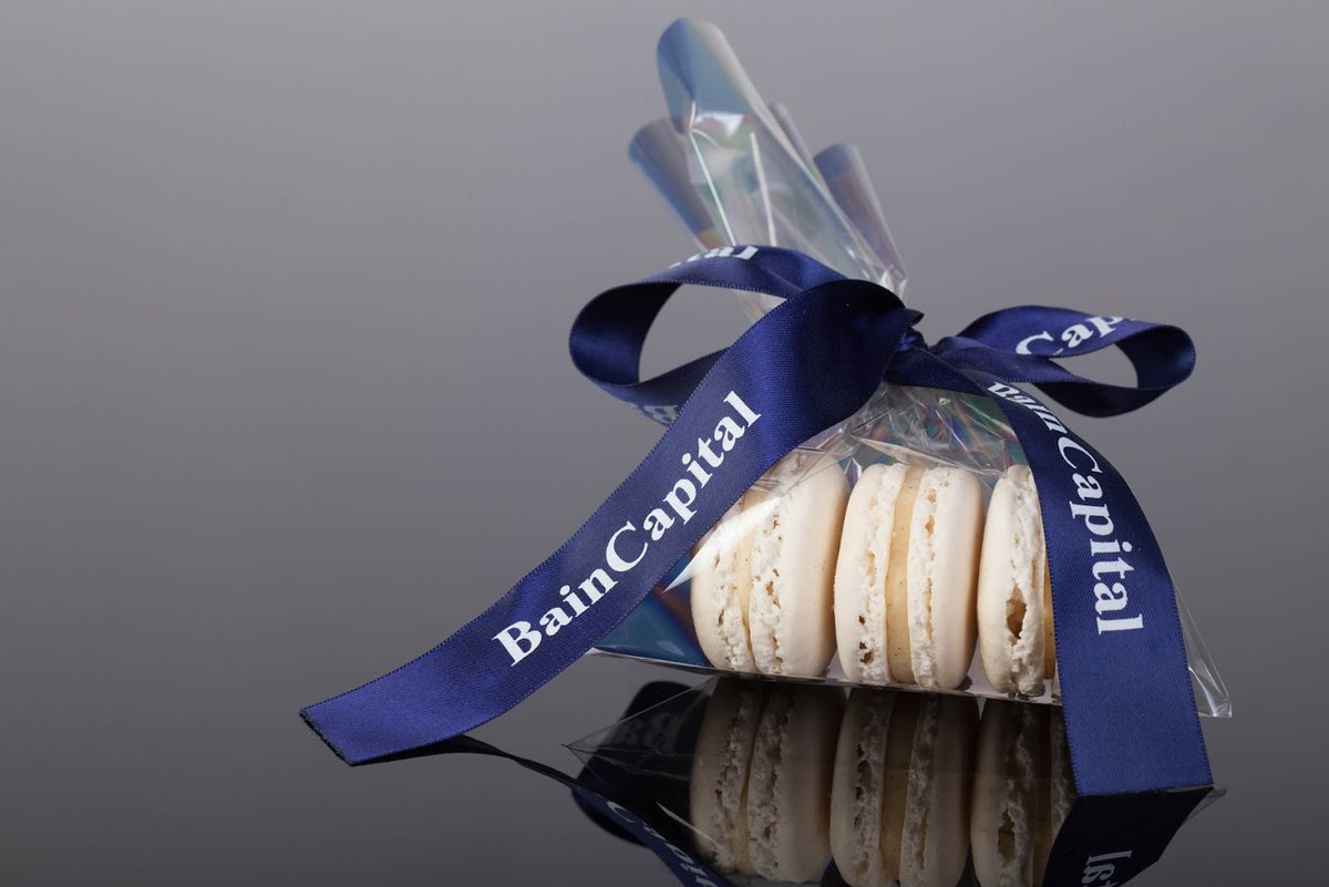iammissmacaroon's tweet photo. Would you like to say thank you to a client with something a little different? Why not grab some of our macaroons with 100% of the profits going back into providing training for long term unemployed people you’d be changing a life too! #logoprinted https://t.co/1IvbXJNrNW https://t.co/Rc41nM3bi5