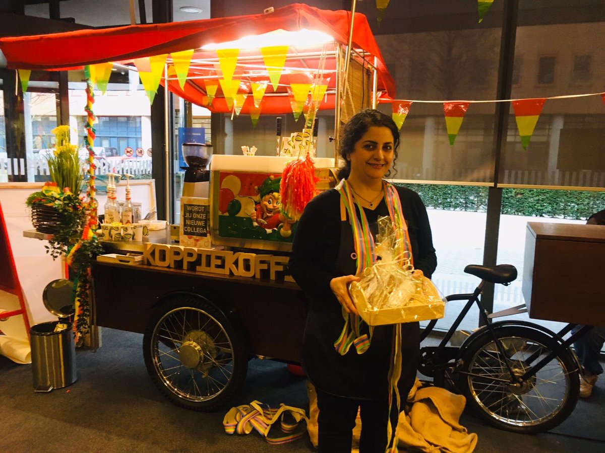 nardybeckers's tweet photo. Vandaag was Mina voor het laatst aan het werk bij onze Baristafiets, een leer-werkplek. Wat ben ik trots op haar. Zo gegroeid in de tijd dat ze bij ons aan de slag was. Binnenkort aan het werk in de horeca in Valkenburg. Haar talent is gezien! Blij voor haar! #samenkomenweverder https://t.co/PdsDqkOCkD