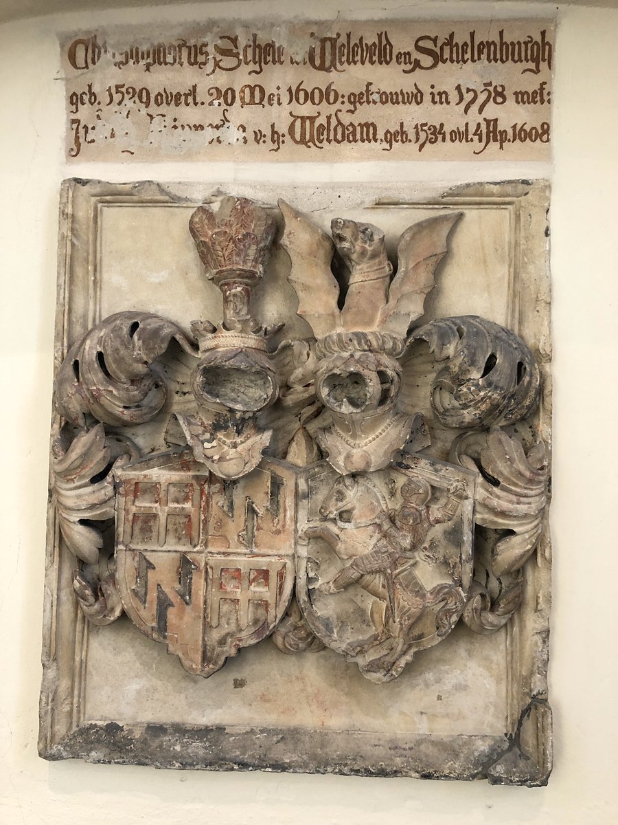 DanielOudman's tweet photo. Aan het werk met Bouwhuis en journee in de kerk van #Borne ik ja hoor weer een #Ripperda #conserveren #herstel #restauratie #familiewapen https://t.co/qNEPQn9XdV