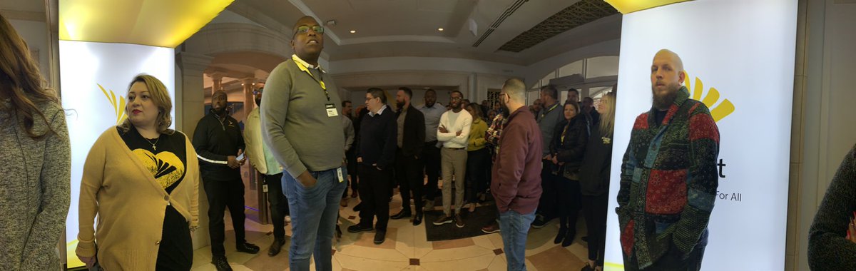 what_u_value's tweet photo. touring @sprint campus with the #LaunchUp gang! https://t.co/TNSejKXzBy
